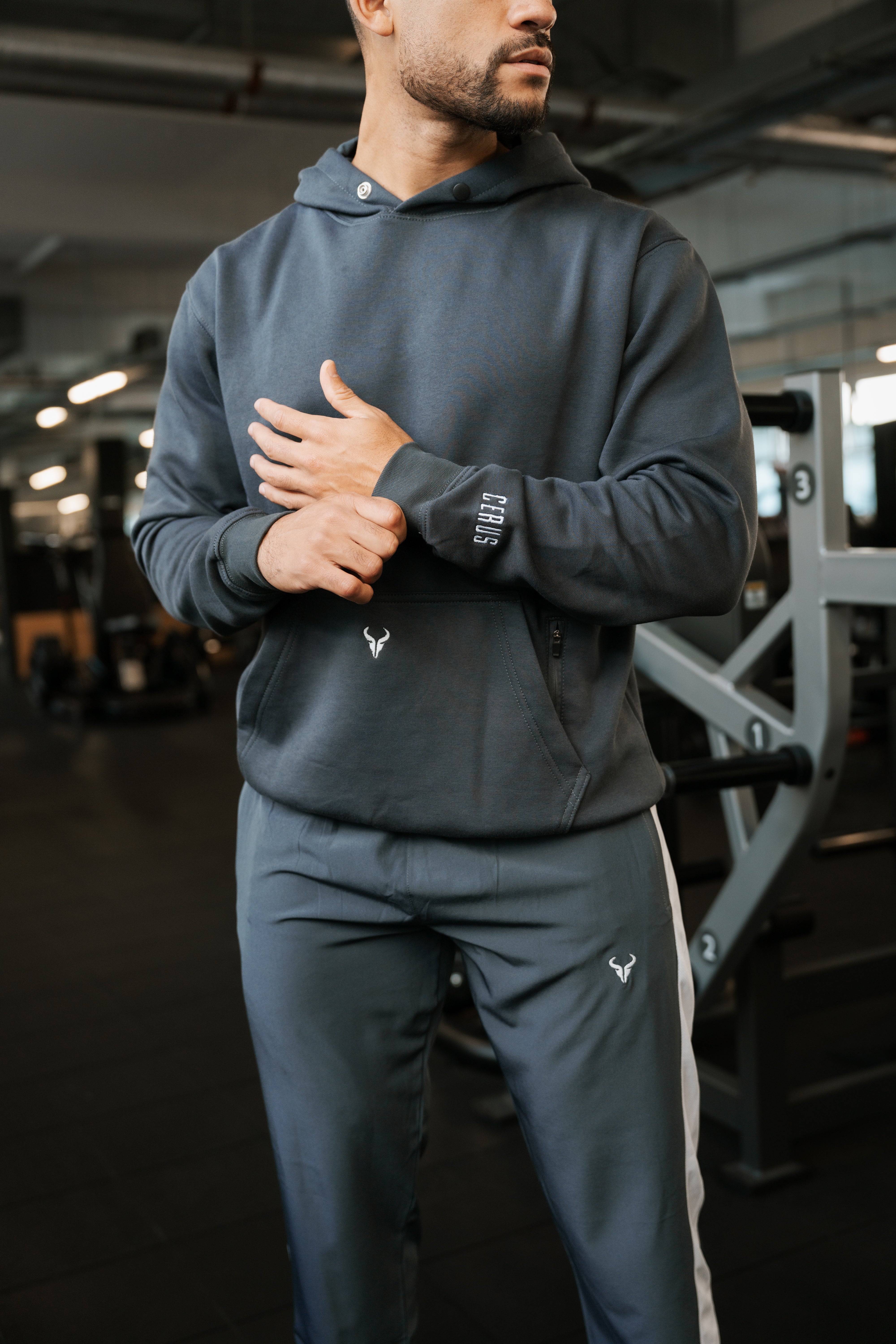 Men's Muscle Fit Workout Hoodie – Zippered Pockets, Long Sleeve Pullover Gym Sweatshirt (Grey)